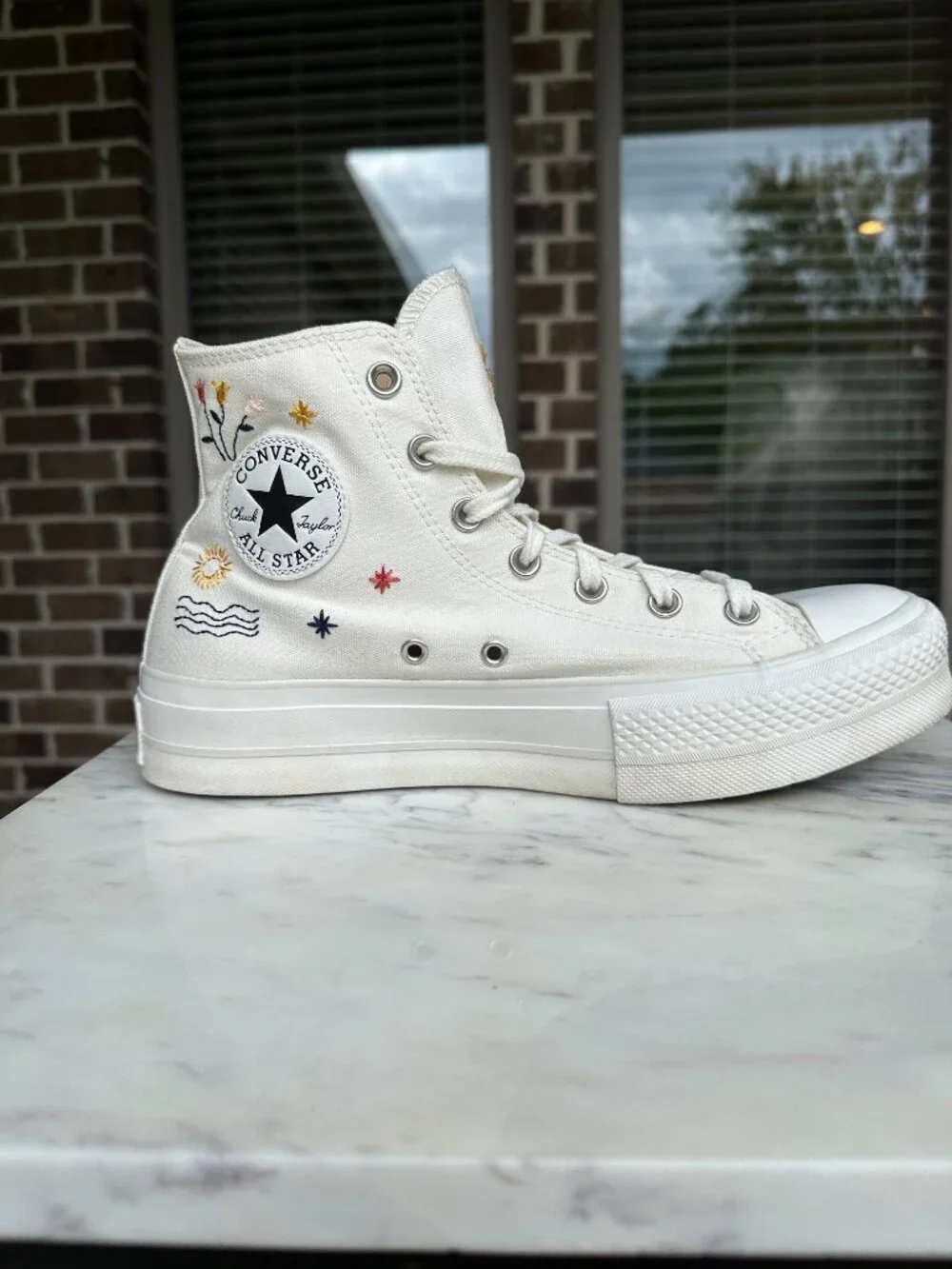 Converse Chuck Taylor All Star High Platform Sneaker It's Okay To Wander Sz 10